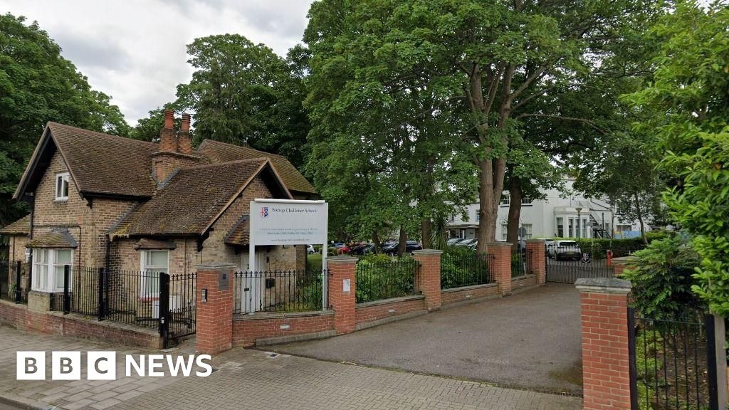Bromley private school parents fundraise to stop closure