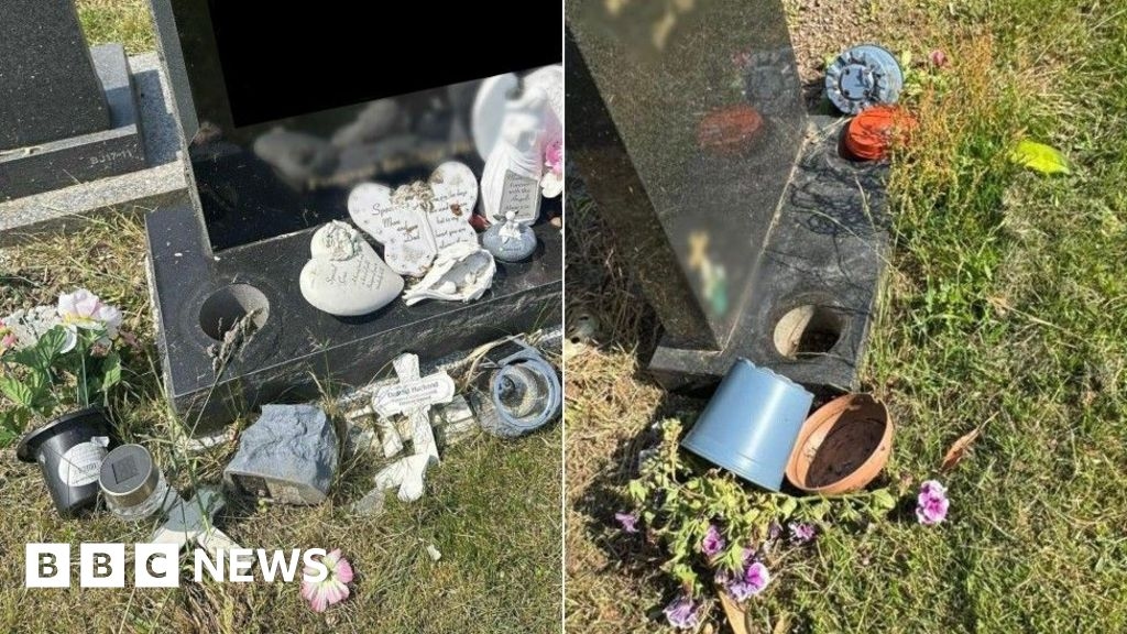 Families 'gobsmacked' after mementos on graves smashed in Beeston