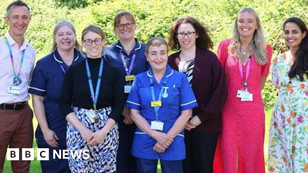 Guernsey palliative care team launches guide for islanders