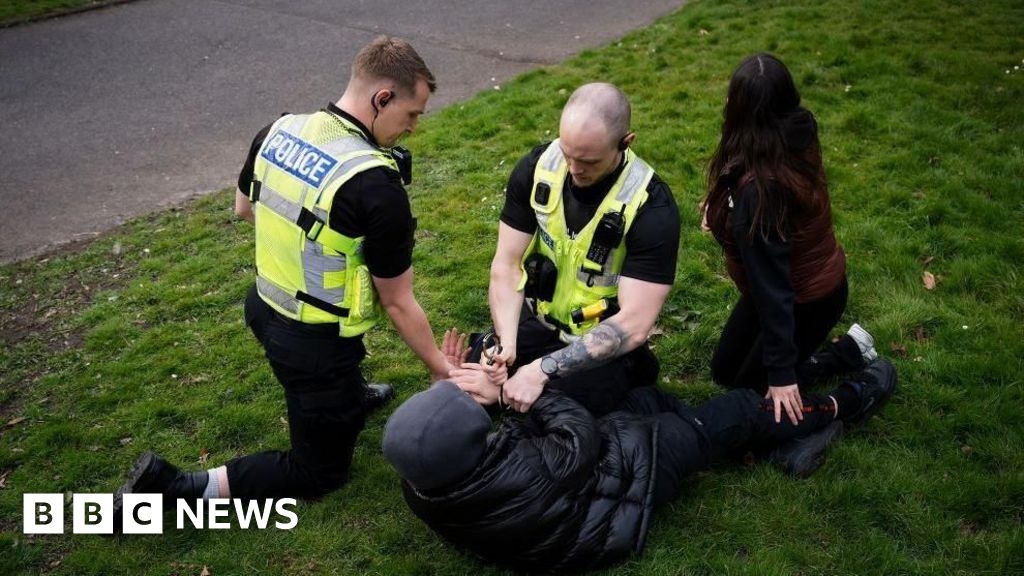Eighteen arrested in Lincolnshire county lines drugs crackdown