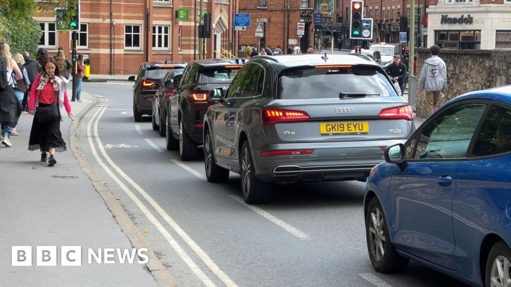 Traffic "emergency" could lead to new congestion charge in Oxford
