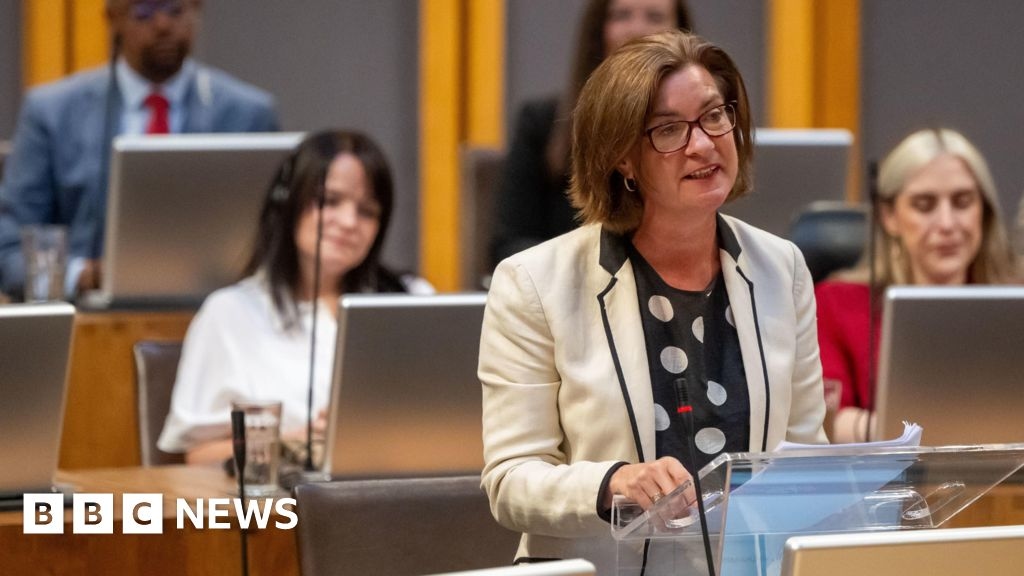 First Minister Eluned Morgan broke Senedd rules on Unite donation