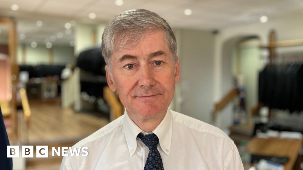 Wellingborough's Warwicks menswear shuts down after 157 years