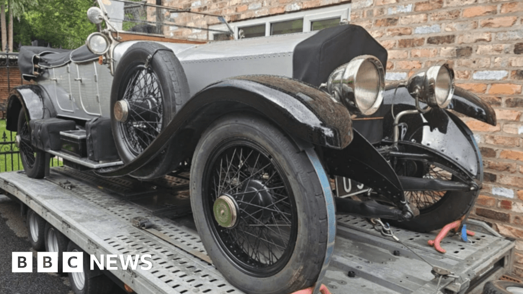 Beloved 1920 Rolls Royce recovered by Essex Police