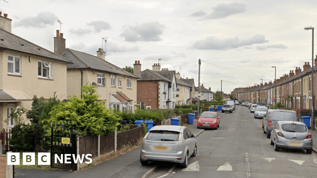 Dropped cigarette causes fire to gardens in Derby street
