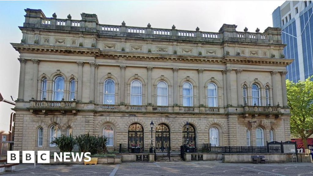 Blackburn with Darwen drops council tax for terminally ill people