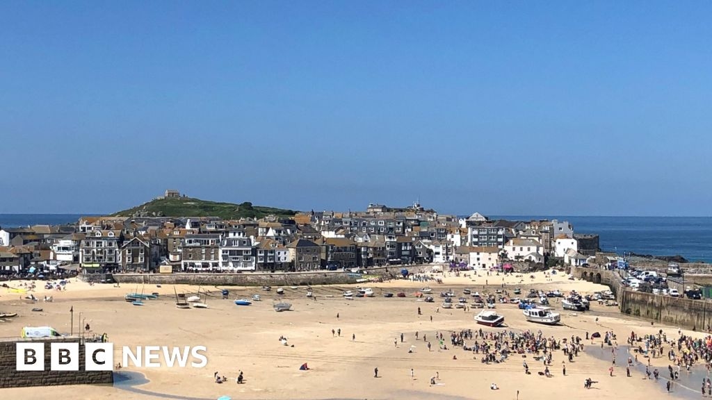 Calls for views on possible future Cornwall 'tourism tax'