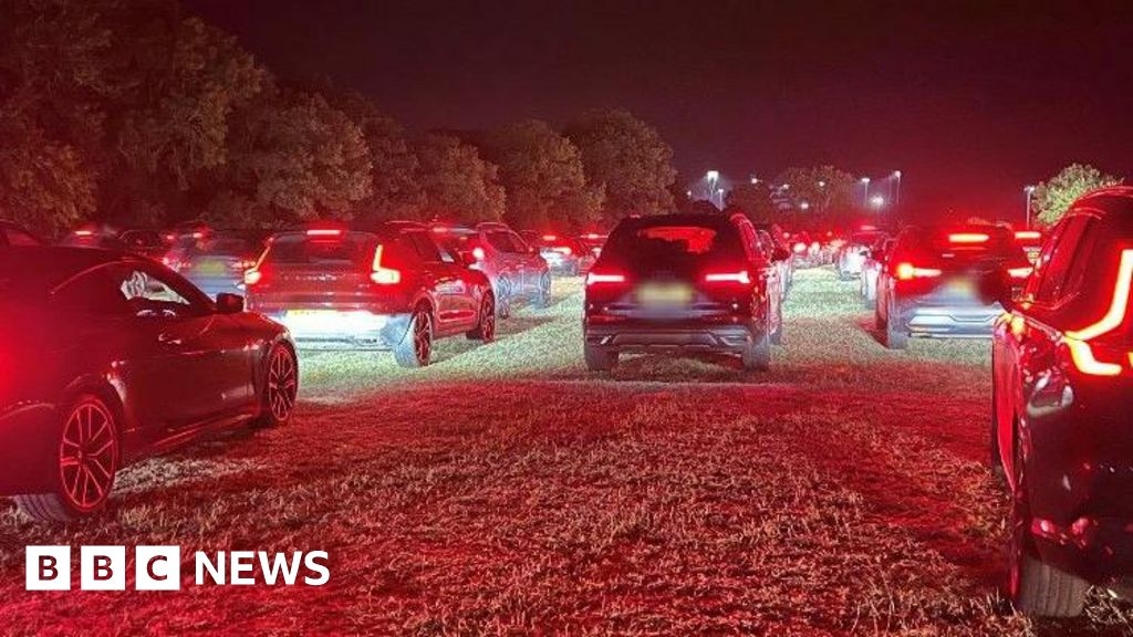 Fans 'stranded' after Justin Timberlake's Chelmsford concert