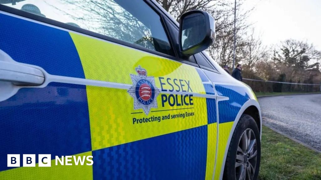 Former Essex PC offered services on adult website while off duty