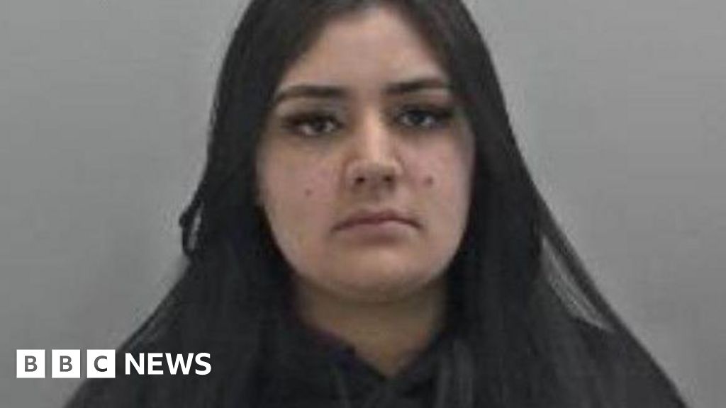 Redditch woman jailed for not giving phone password to police