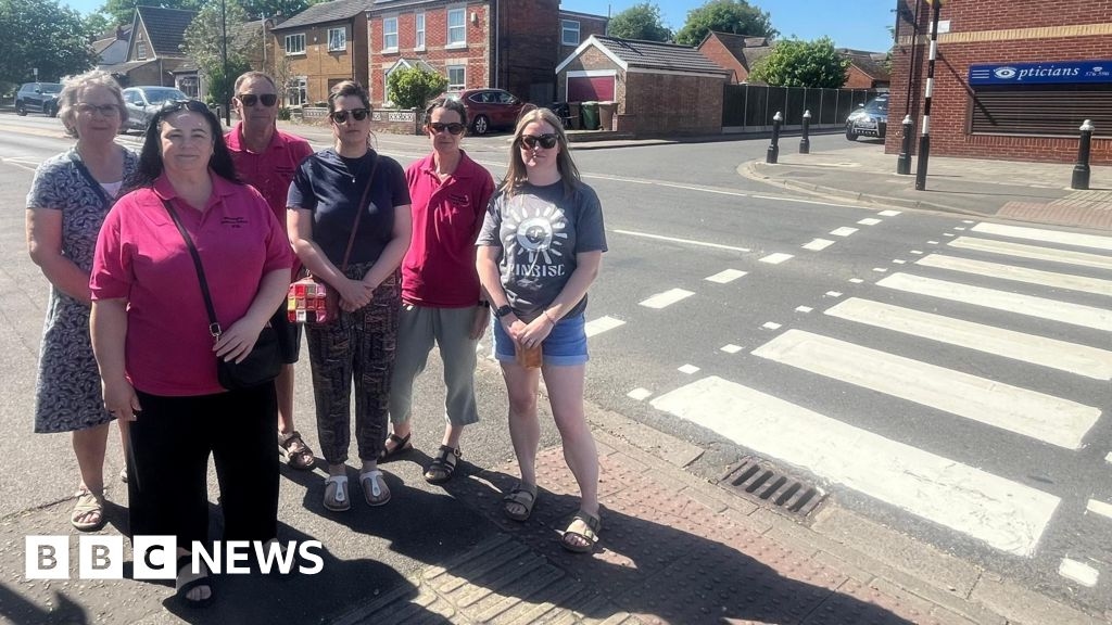 Peterborough petition to save lollipop patrols to be considered