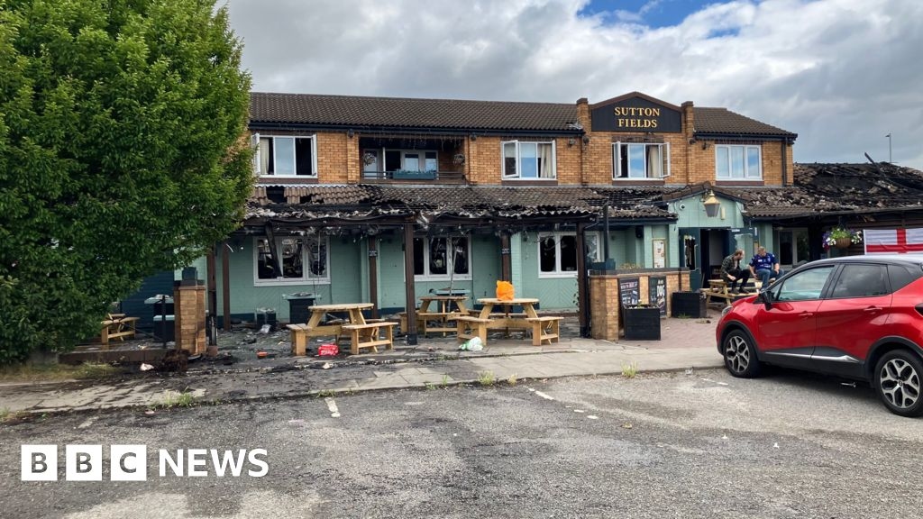 Staff left 'heartbroken' over Hull Sutton Fields pub fire