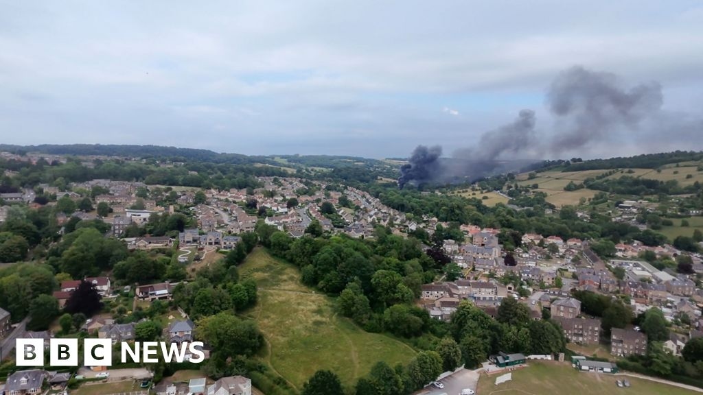 Crews tackle fire at derelict building in Matlock
