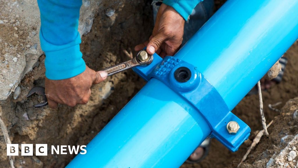 Barming homes without water after main bursts twice in a day