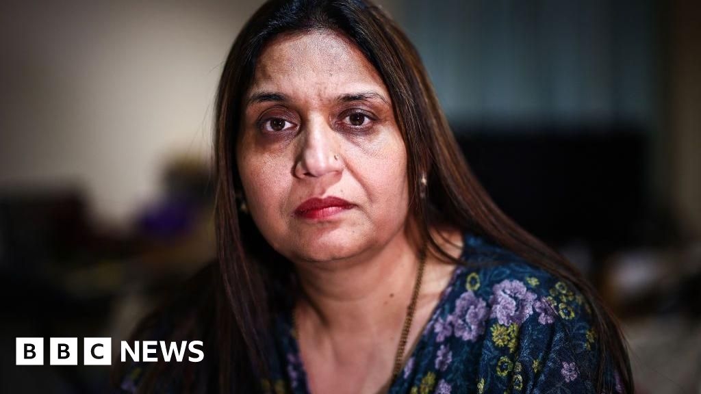 Post Office scandal: Exhausted, angry, heartbroken - Postmasters react to report