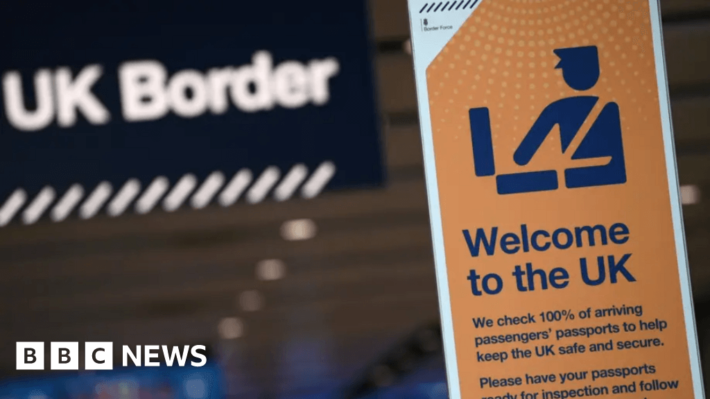 Detained migrants deprived of medicines, report says