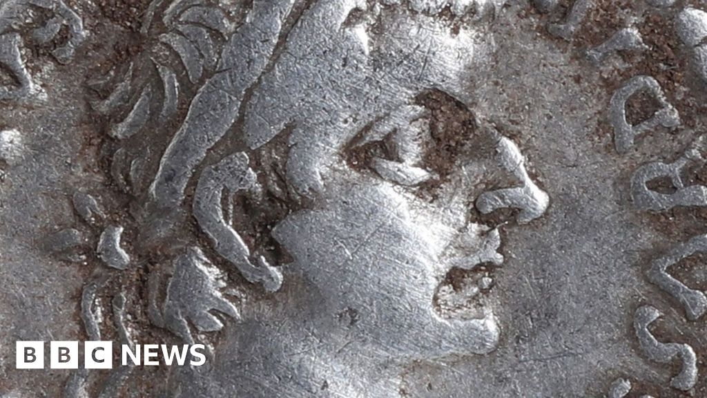 Downham Market coin hoard 'probably lost by a Roman invader'