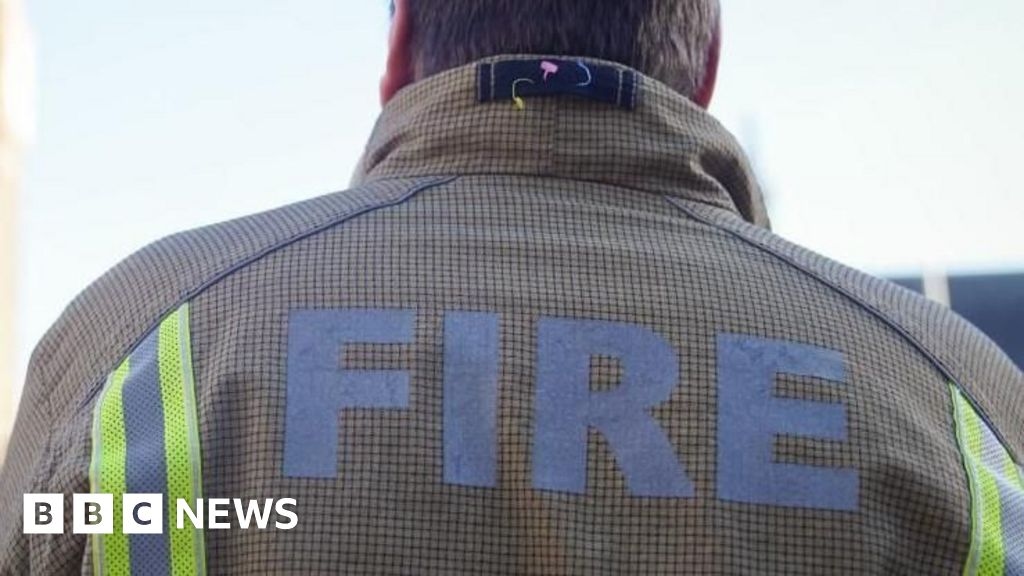 Person rescued from Southend high rise building fire