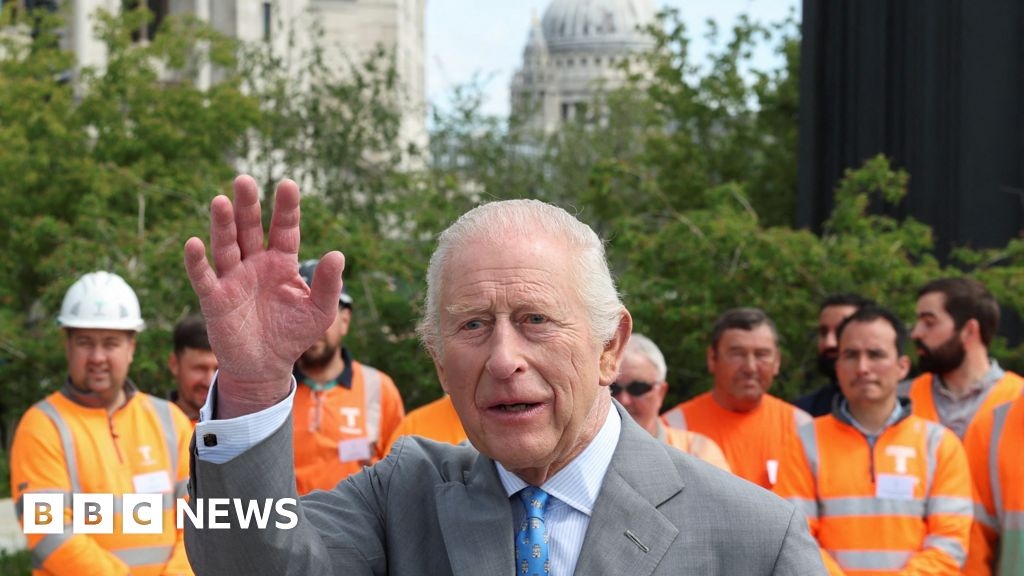King Charles jokes with workers at Thames Tideway super sewer