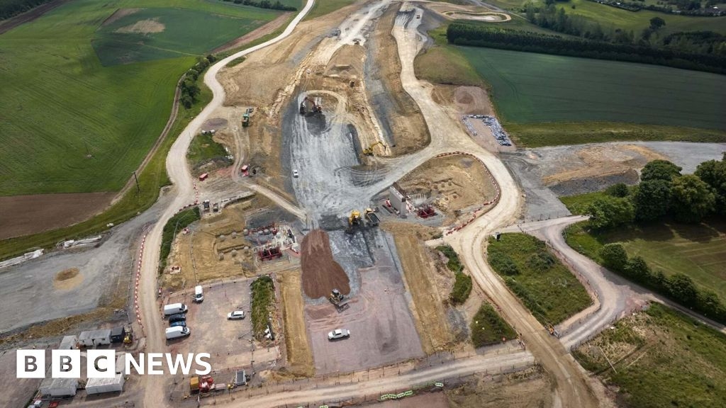 Dramatic pictures show huge scale of £460m A417 Missing Link work