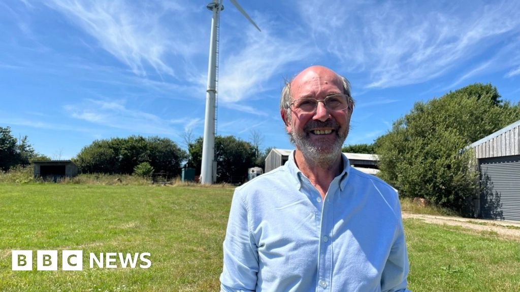 Community turbine group welcomes wind energy push
