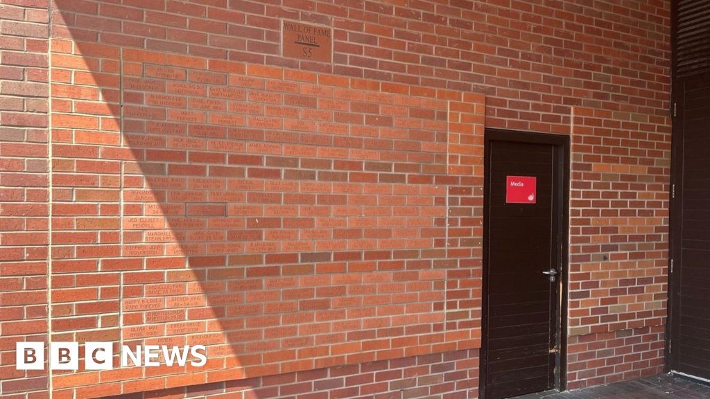 Sunderland to move personalised bricks in stadium upgrade