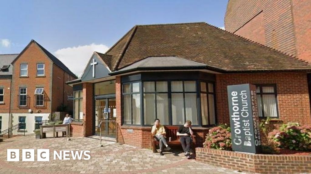 Banking hub to open in Crowthorne Baptist Church building