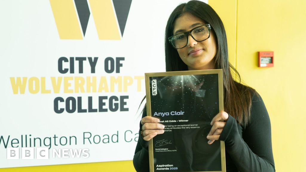 Award for Wolverhampton student partially blinded in car crash