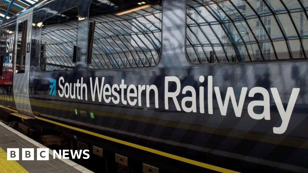 Major rail disruption after Havant signal fault