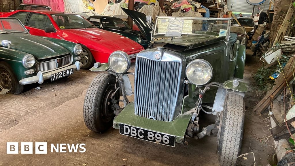 Herefordshire man to auction collection of 200 classic cars