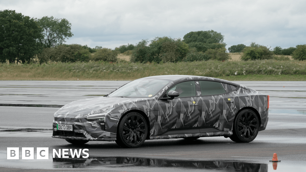 Warwickshire electric car manufacturer to make redundancies