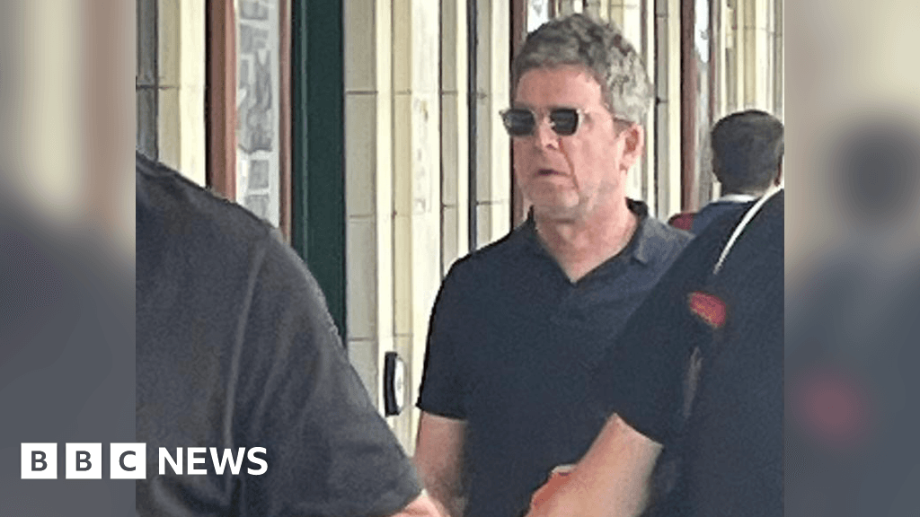 Noel Gallagher takes train to Cardiff for Oasis Principality gig