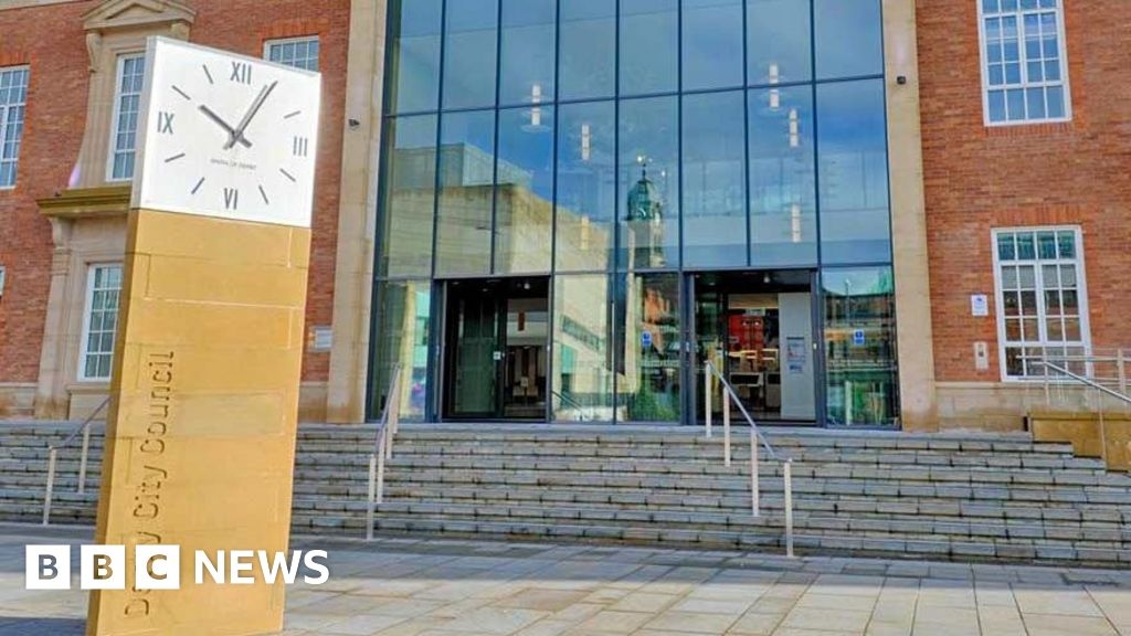 Derby councillor urged to quit over unpaid council tax