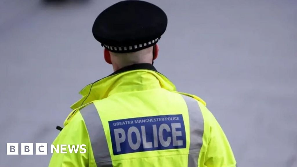 Two men arrested after man stabbed in Piccadilly Gardens fight