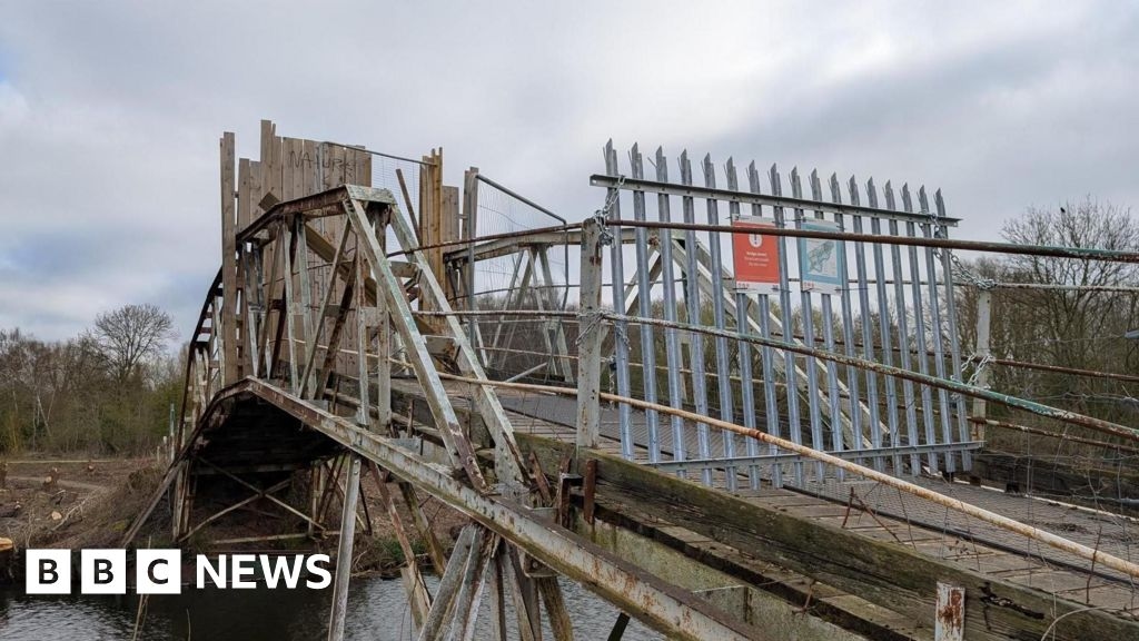 Trust to remove unsafe Attenborough Nature Reserve bridge