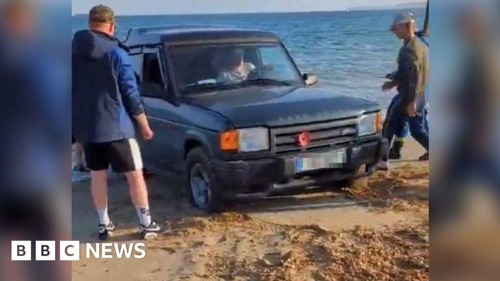 Car gets stuck in sand after rescue attempt at Boscombe Beach