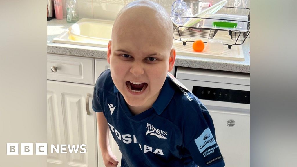 Rugby world's support for Biddulph boy with cancer