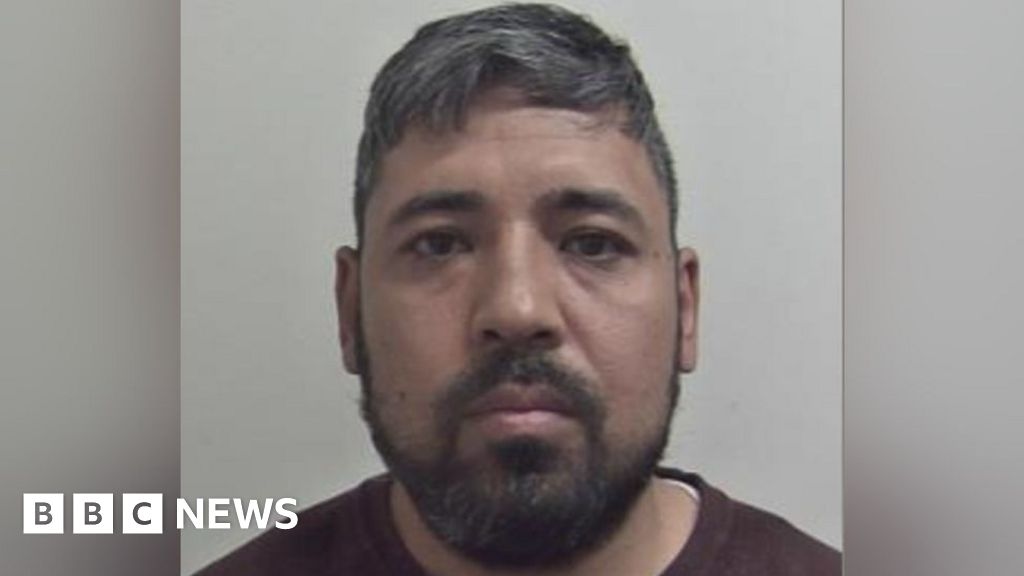 Chatham people smuggler ordered to pay back £100k
