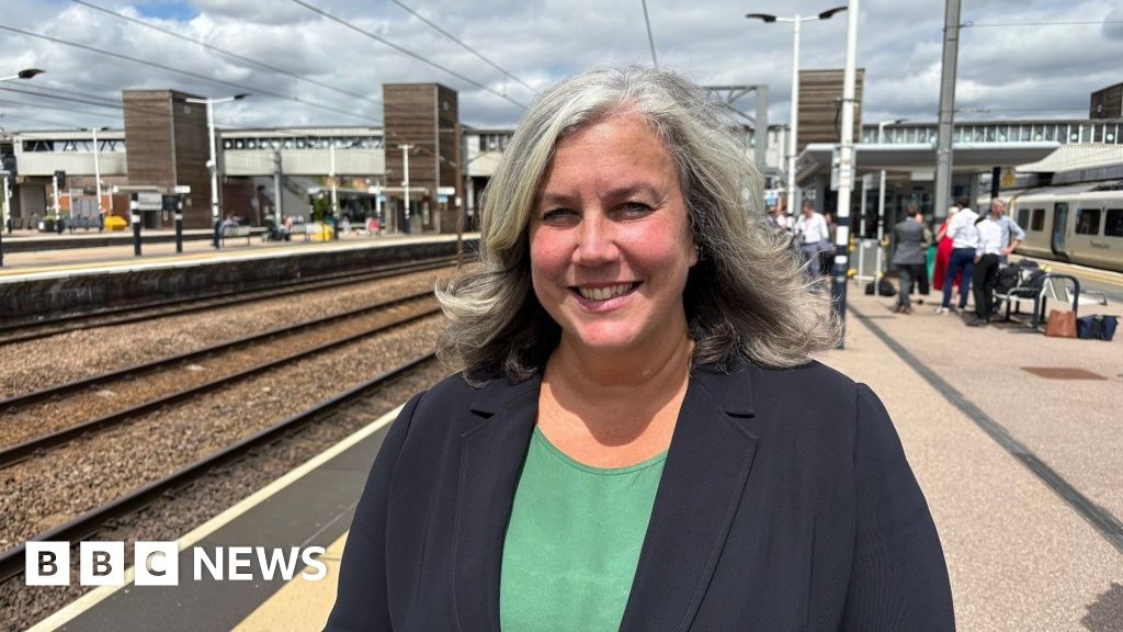 Transport secretary cancels A12 widening scheme in Essex