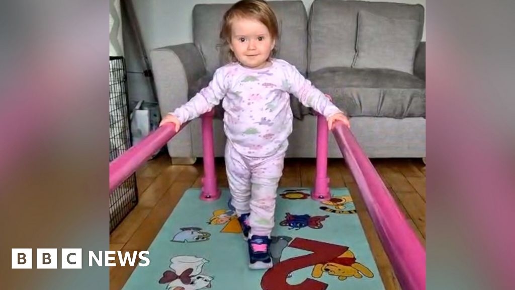 Spina bifida: Pupils design walking aid for teacher's daughter