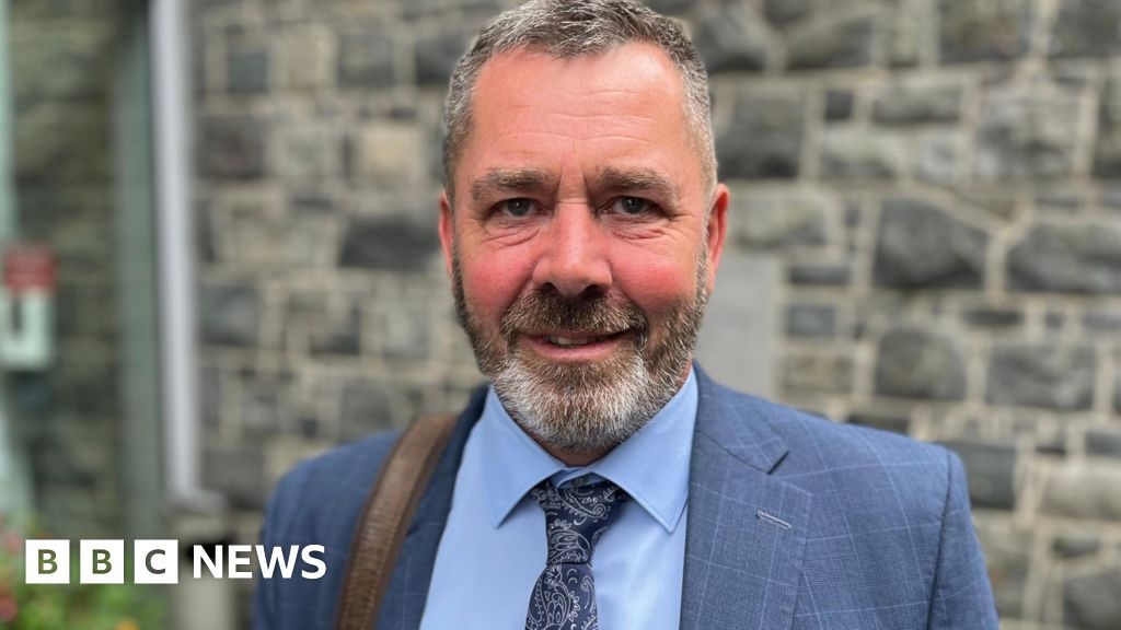 Guernsey politician calls for Snapchat ban for under 16s