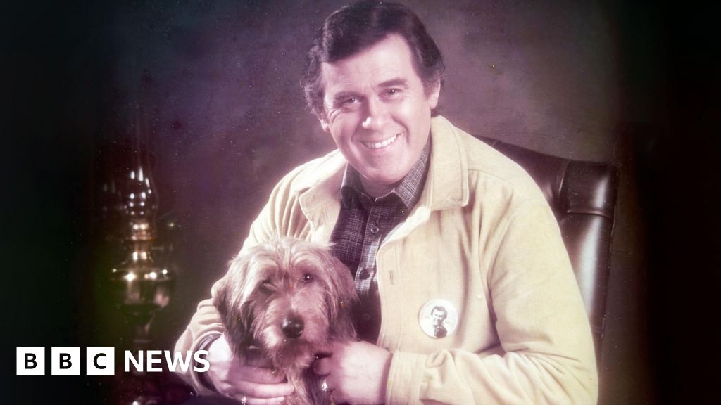 Cartoon Cavalcade presenter Glen Michael dies aged 99