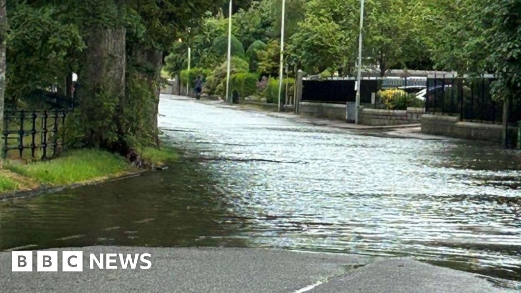 Burst main in Aberdeen closes road and affects water supplies