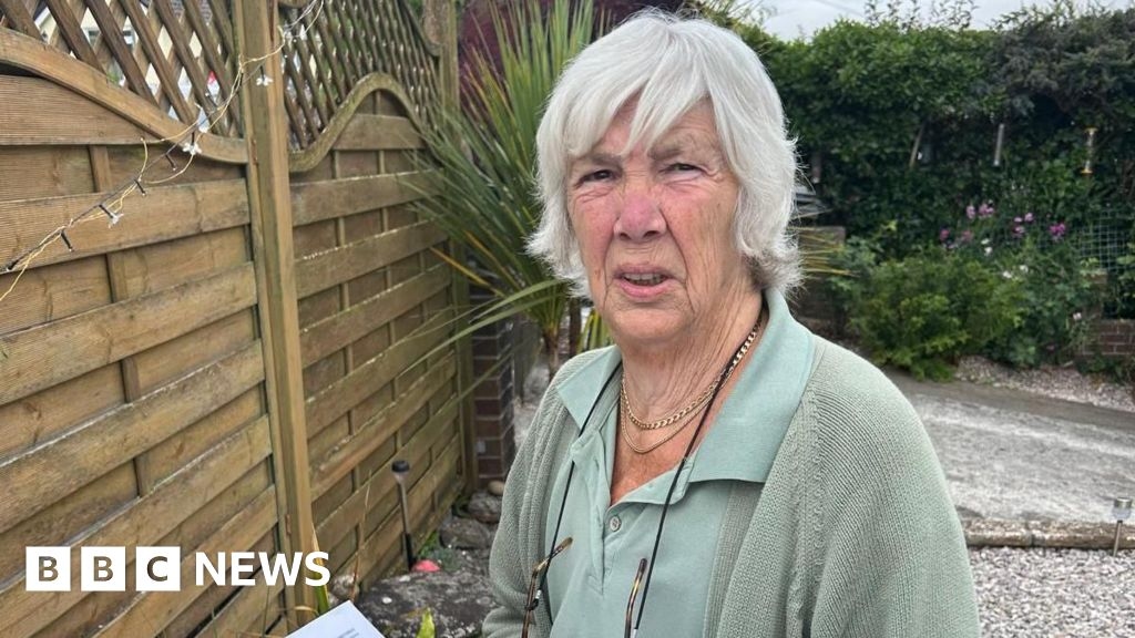 Fury over £8k replacement memorial bench quote in Brixham