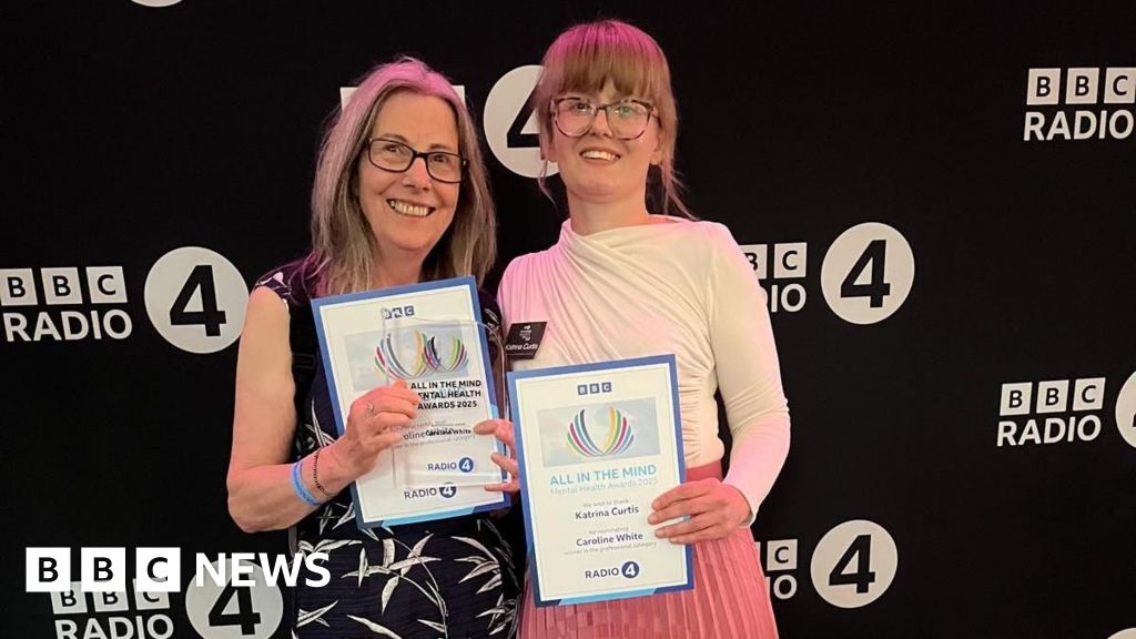 Bristol nurse wins award for helping woman with depression