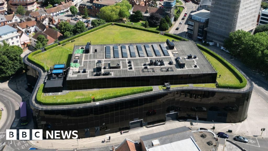 Ipswich Willis building 'revolutionised' offices, says Norman Foster