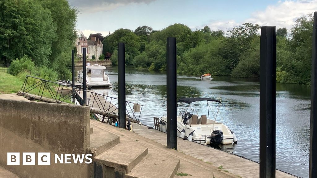Bishopthorpe village 'smells like putting your head in a toilet'