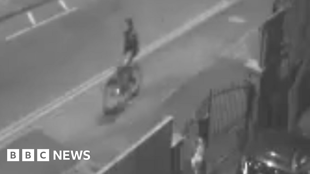 Cyclist appeal after pedestrian fatally struck by car in Cantley