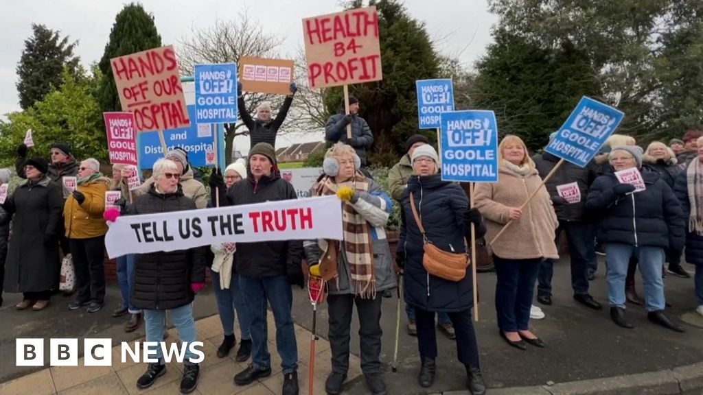 Fresh protest over Goole hospital as Genesis star backs campaign
