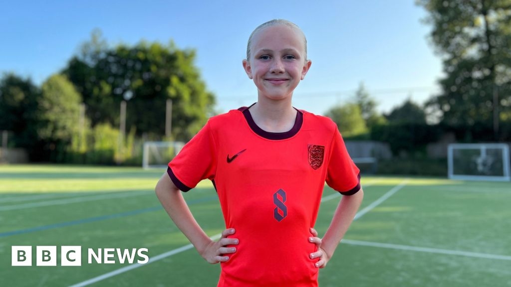 Bracknell: Free footballs sessions 'breaks down barriers'